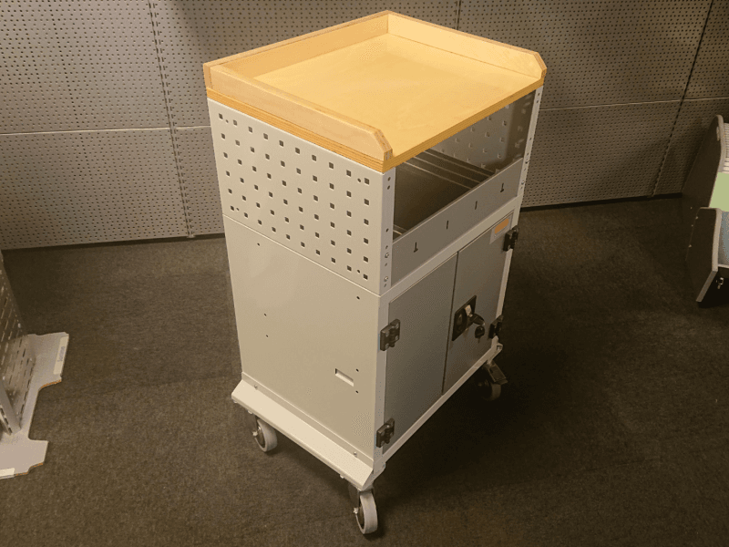 Utstilt Order System bilinnredning Single trollye S20-02