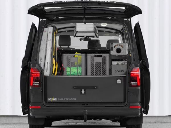 Brukt Loyds SMARTFLOOR bilinnredning/ GB252611