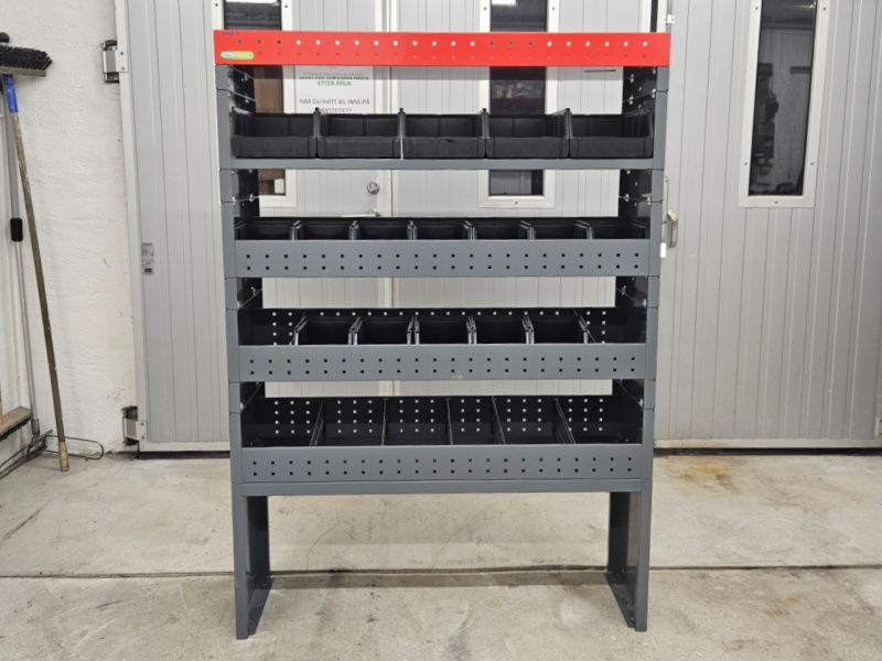 Utstilt Würth bilinnredning RA24-3