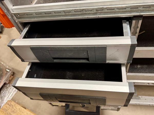 Brukt BOTT bilinnredning /BT253006